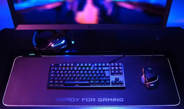 Top 10 Mouse Pads for Enhanced Gaming and Productivity